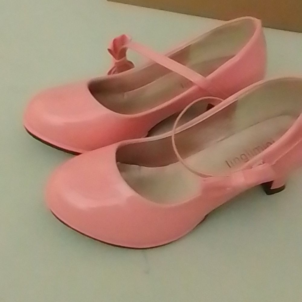 Pink heels